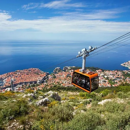 Petka Hill Дубровник
