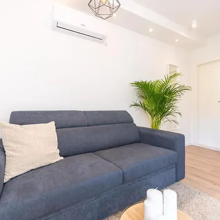 Petka Hill 아파트